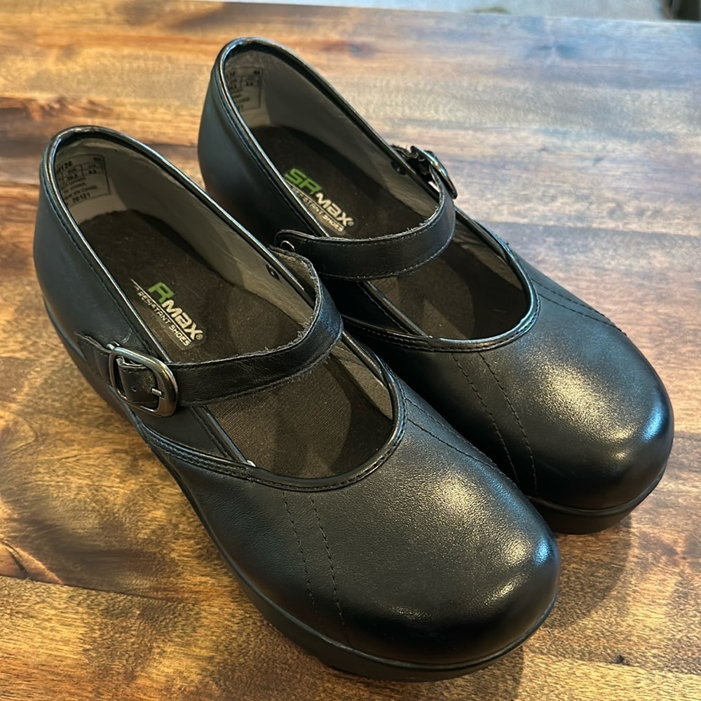 SR Max Clogs Shoes